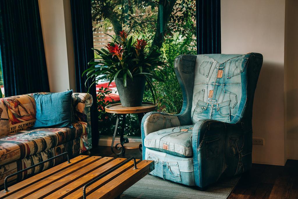 Look Bed And Breakfast Yuchi Buitenkant foto